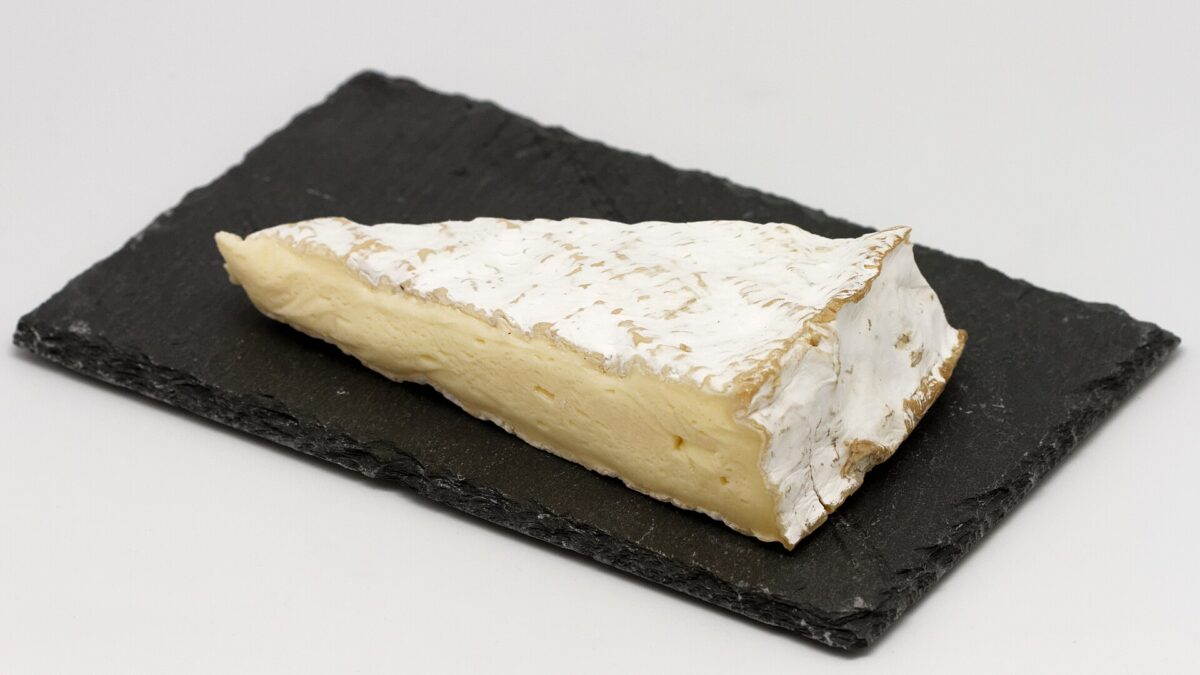 Cómo cortar un brie sin que se despachurre