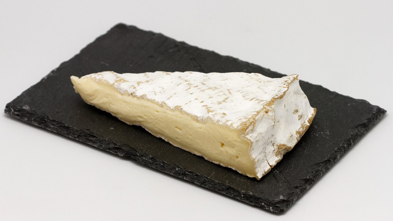 Cómo cortar un brie sin que se despachurre